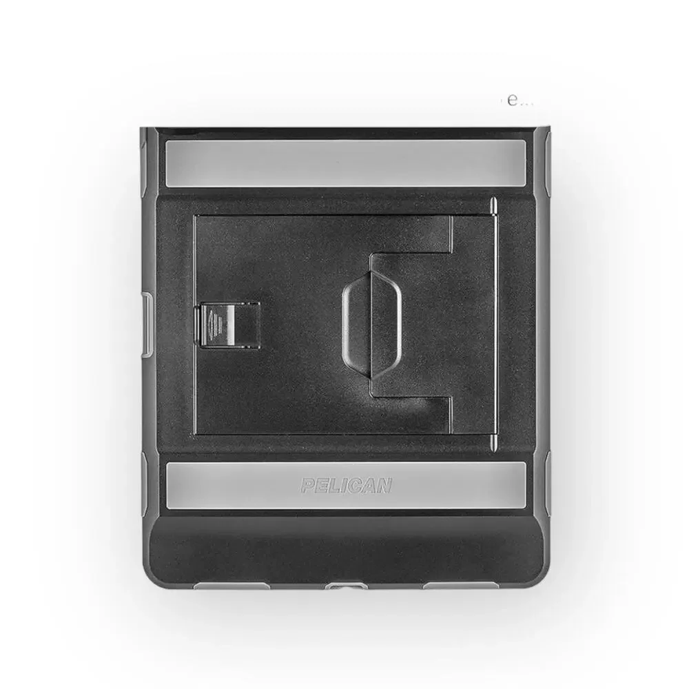 Pelican voyager iPad 11” case, NWT in package